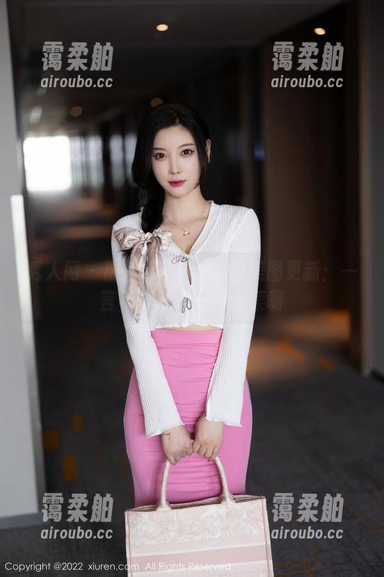 秀人网 - 厨娘杏子Yada的美图更新：一言不合就是一盘大菜啊