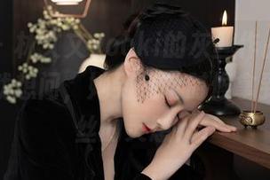 秀人网 - 林文文yooki的灰丝作品集，看着看着就想问，她到底啥时候拿到这些灰丝的灵感？