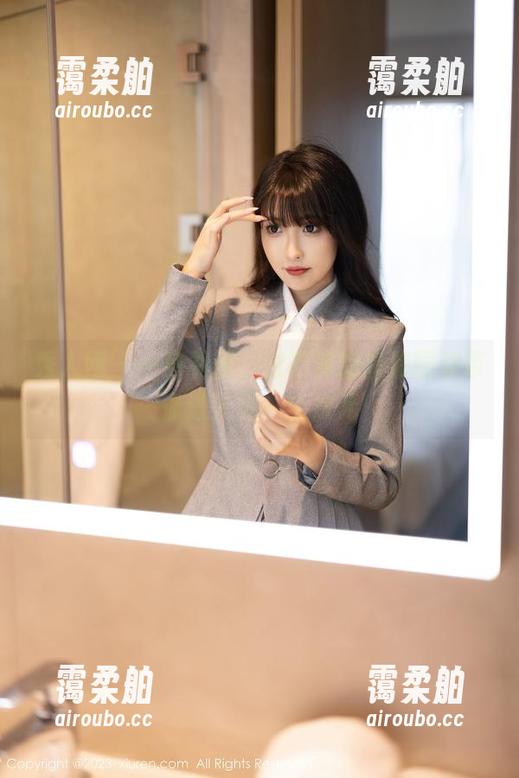 秀人网 - 一身礼服，波巧酱的高清图集带你进入另一个次元