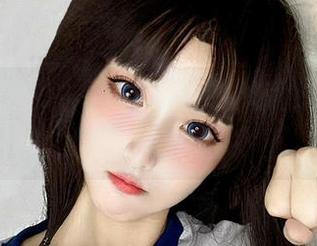 章鱼小童谣的写真作品，最燃的执行官，绝对不怕加班！