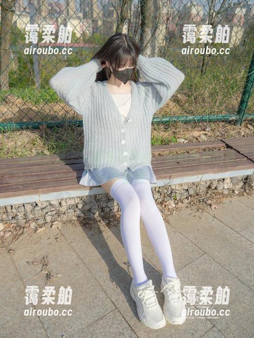 紧急企划 - 一张在线图片，奶糖自拍的毫不费力