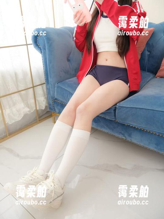 紧急企划 - 小恩的户外套图，原图的光影游戏，别想太多。