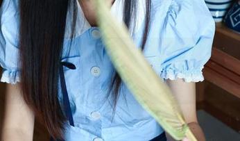 绮梦摄影 - 晨晨的丝袜资源大放送，大家快来看看这双腿能做什么！
