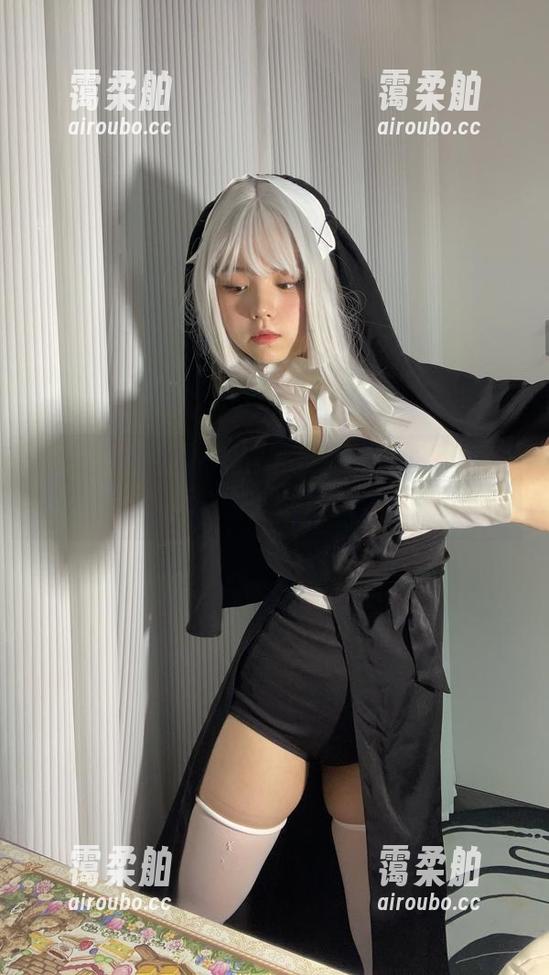 葱油饼er 微密圈 - 礼服?等一下,是葱油饼er的新资源吧?