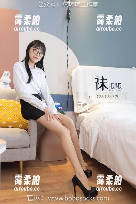 袜啵啵 - 小甜豆白丝写真集：脚尖都被加固了，这种认真我给满分！