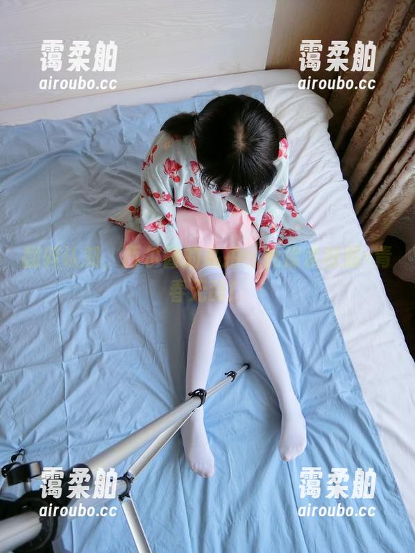 西尔酱 翻转认知,西尔酱的私拍:死库水校服=青春无敌!