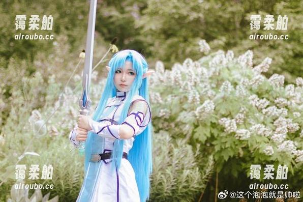 这个泡泡就是逊啦 这个泡泡就是逊啦这身英灵正装——无圣光也有无敌气场,真心期待这图包!