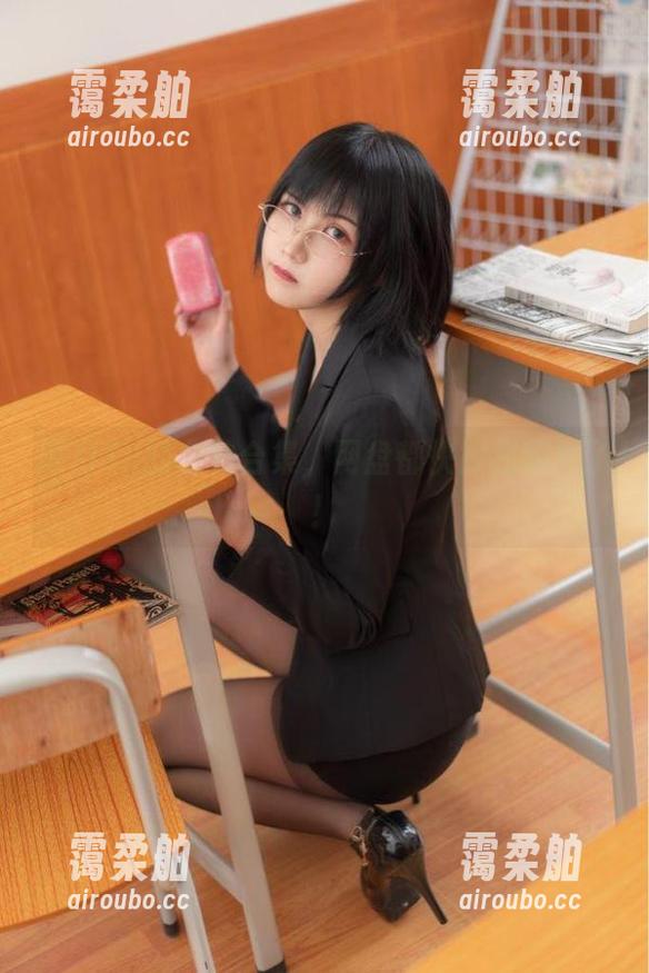 逐月Su 逐月Su的女神合集,网盘都快被我翻烂了!
