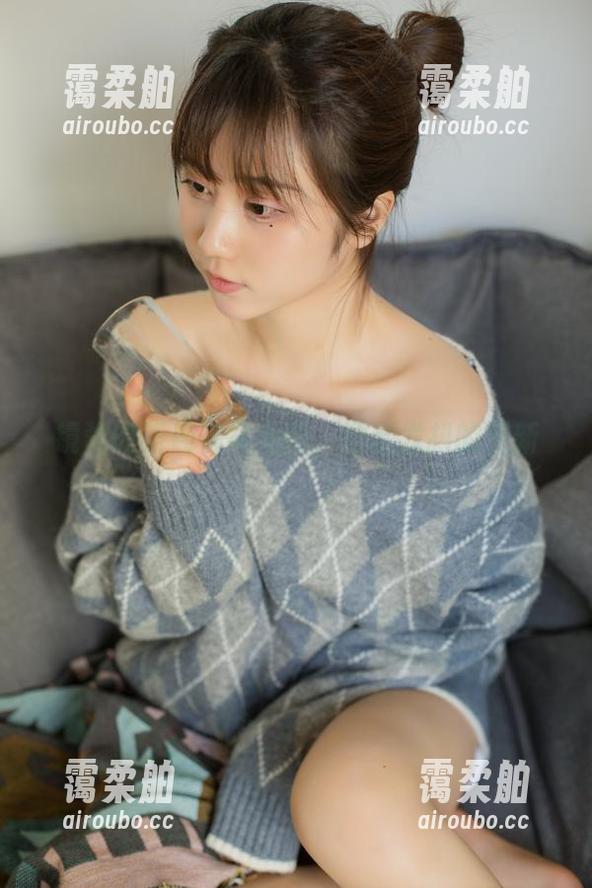 镜酱 镜酱的新连衣裙美图,瑟瑟发抖的更新
