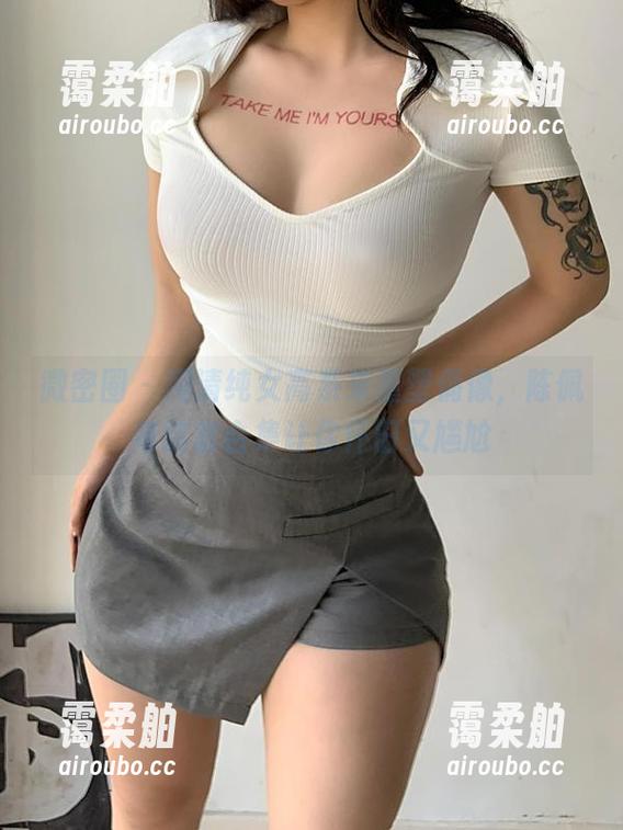 陈佩奇 微密圈 - 用清纯女高系来重塑偶像,陈佩奇这套合集让你怀旧又尴尬