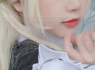 翻翻最新图集，雪晴嘟嘟的双马尾似乎每一根均透着隐秘的叛逆。