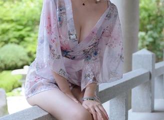 雯妹不讲道理全集：每一张作品都是个小秘密