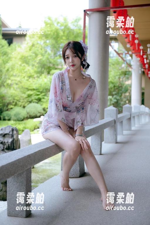 雯妹不讲道理全集：每一张作品都是个小秘密