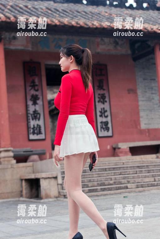 魔镜街拍-婷婷 魔镜街拍 - 这个冬天必备!婷婷的肉丝圣诞美图,壁纸再也不单调!